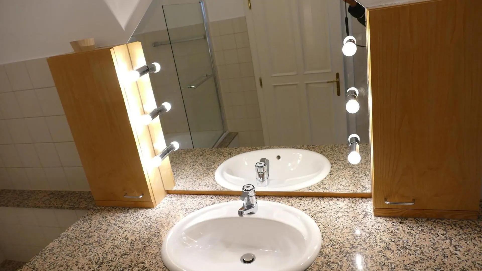 Traumhafte Maisonnette Mit Kamin Vienna Austria